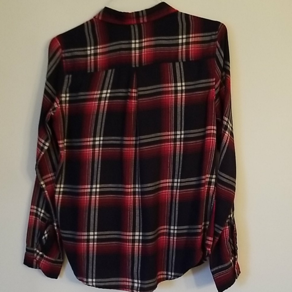 Clothes - Picture 2 of 4